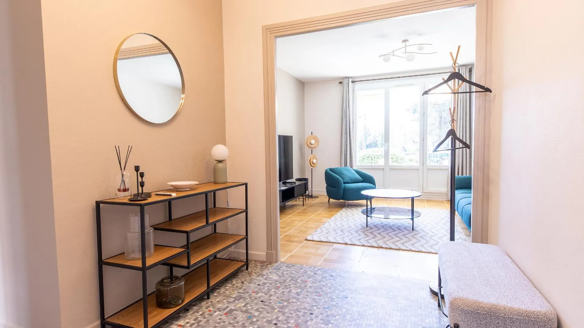 Le Tassilunois - T3 Cosy - Centre Ville De Tassin Apartment